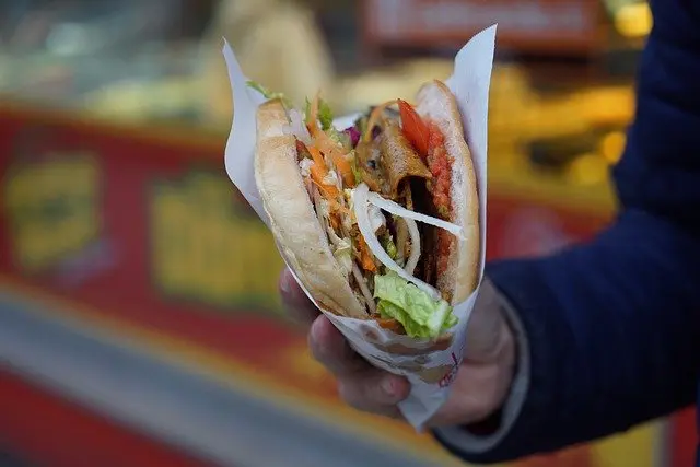 Comment monter un kebab ?